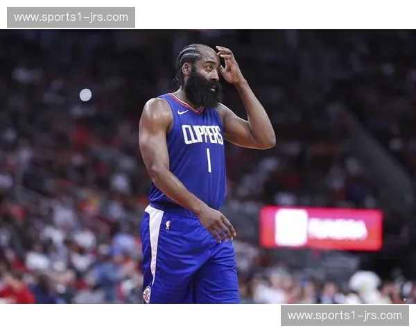 哈登带伤出战右手拇指缠绷带 保守治疗拒绝手术缩短恢复期